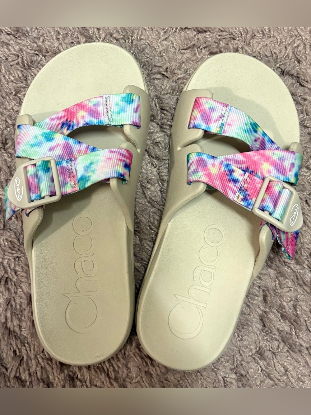 Chaco Cream Footbed Slides with Multicolor Tie-Dye Straps